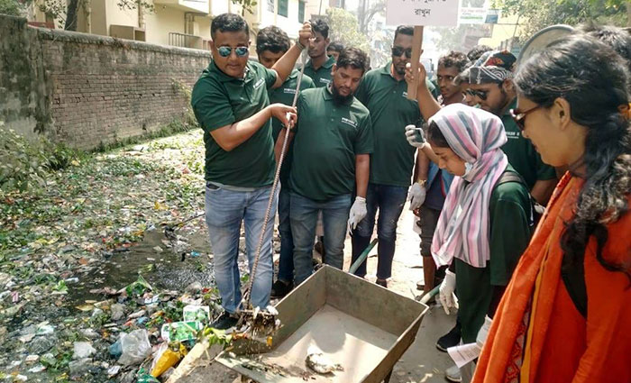 Cleanliness campaign run by youth in the city